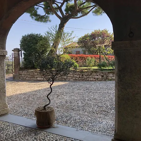 Agrigturismo Monte Cicogna Lantgård Moniga del Garda